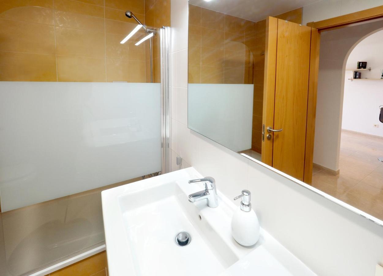La Perla: Sea View And Pool Apartment El Medano  Room photo